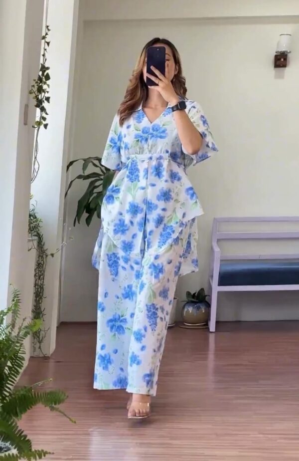 Blue Floral Print Chiffon Co-ord Set – Top and Wide-Leg Pants